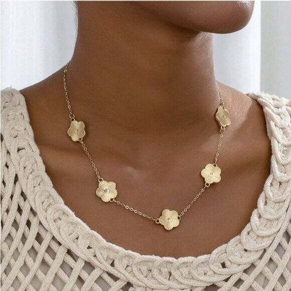 18K Gold Filled Clover Motif Station Necklace - Picture 1 of 5